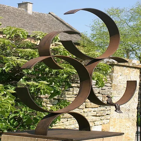 Sculpture Arceaux en acier corten
