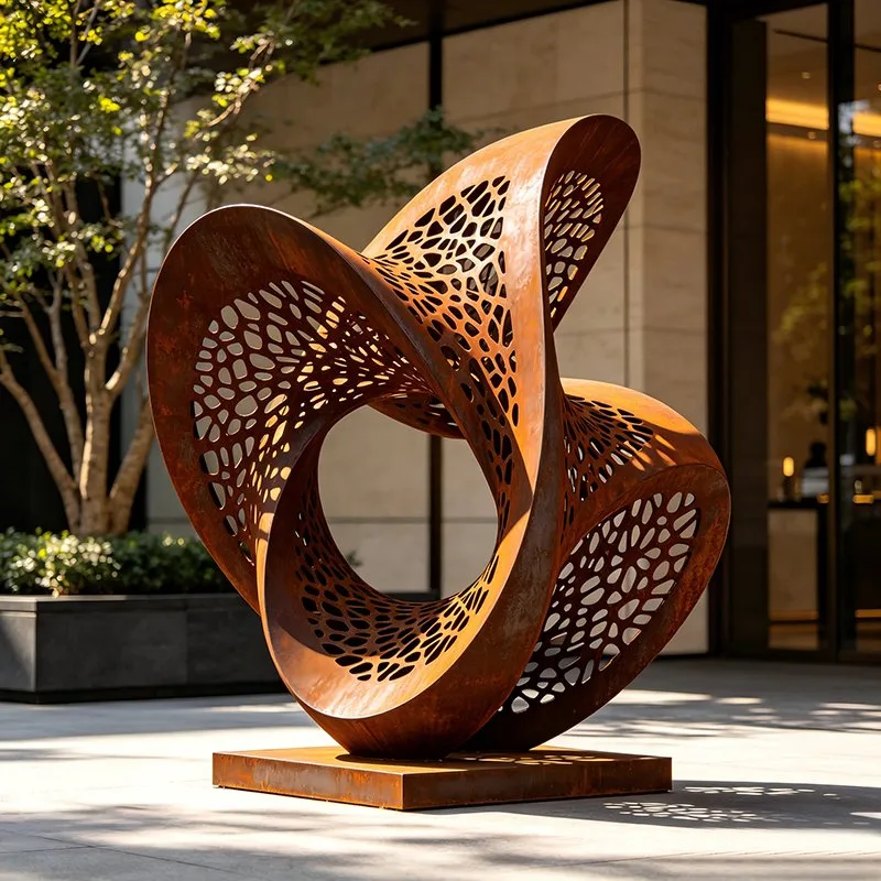 Sculpture Ruban ajouré en acier corten