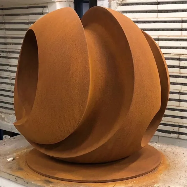 Sphère Strates en acier corten